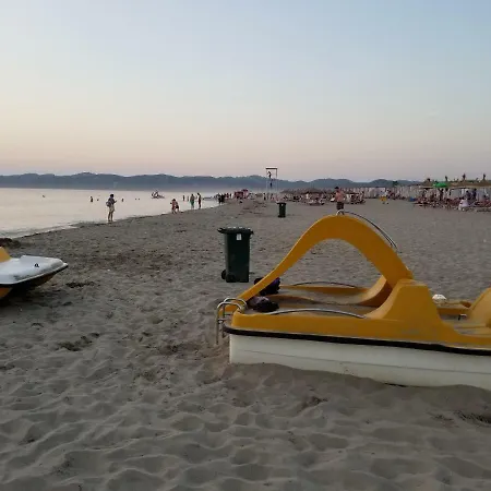 Garden Home, Lalzi Bay Σπίτι διακοπών