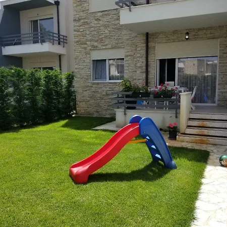 Garden Home, Lalzi Bay