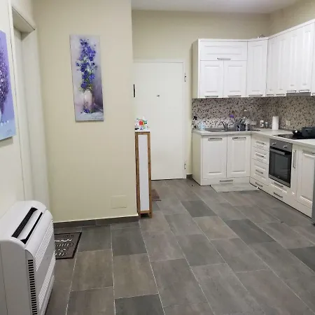 Σπίτι διακοπών Garden Home, Lalzi Bay