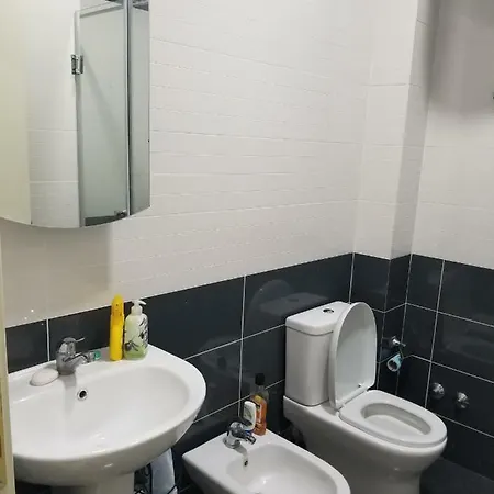 Ferienhaus Garden Home, Lalzi Bay