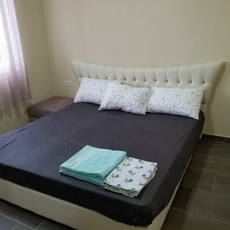 Garden Home, Lalzi Bay Σπίτι διακοπών Δυρράχιο