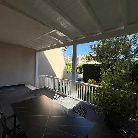Garden Home, Lalzi Bay *