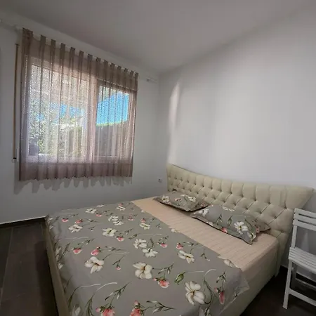 Garden Home, Lalzi Bay * 德拉克