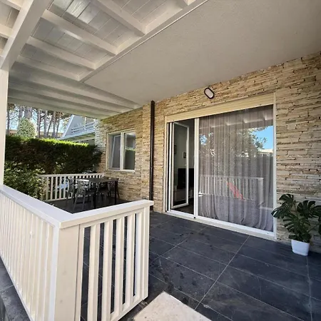 Garden Home, Lalzi Bay